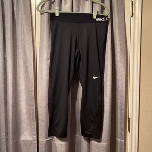 Black Nike Pro Legging - like new!